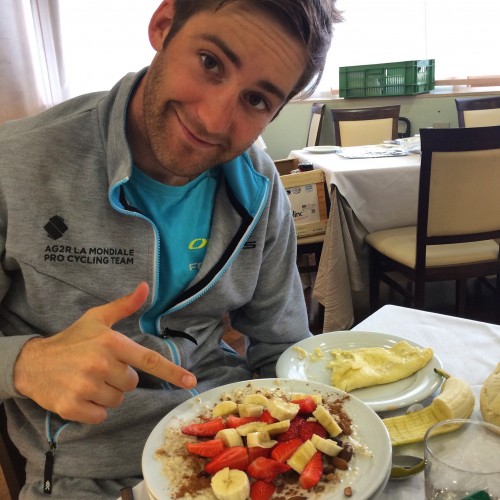 Que mange un cycliste professionnel dans un grand tour